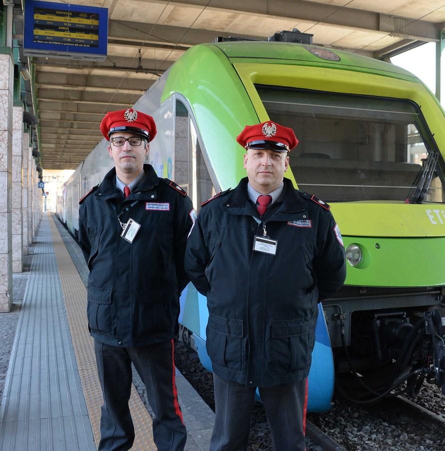 Uomini Non Armati, Ma Possono Arrestare I Violenti - Trento - Il Nuovo ...