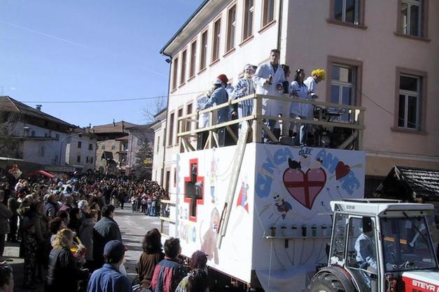 A Romeno con i Lacchè un vero carnevale arcaico - Non e Sole - Trentino