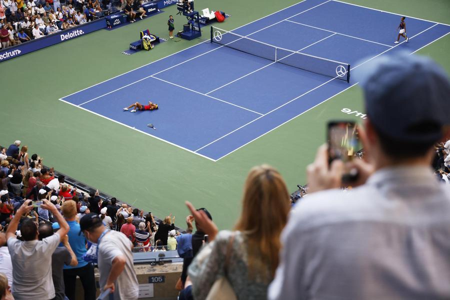 Emma Raducanu, Sogno A Occhi Aperti: A 18 Anni Trionfa Negli Us Open ...