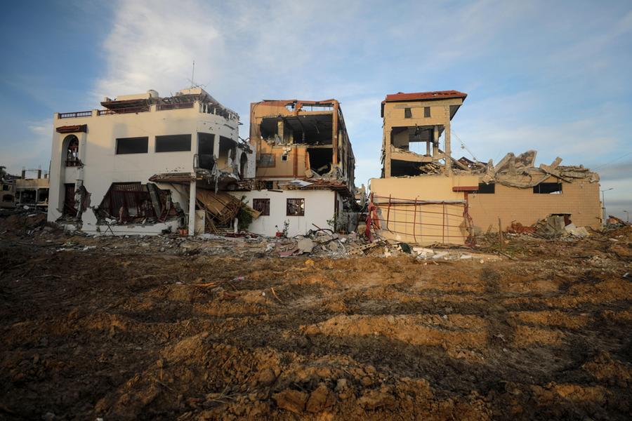 Gaza, 12 Morti In Raid Israele Su Campo Profughi Di Nuseirat - Italia ...